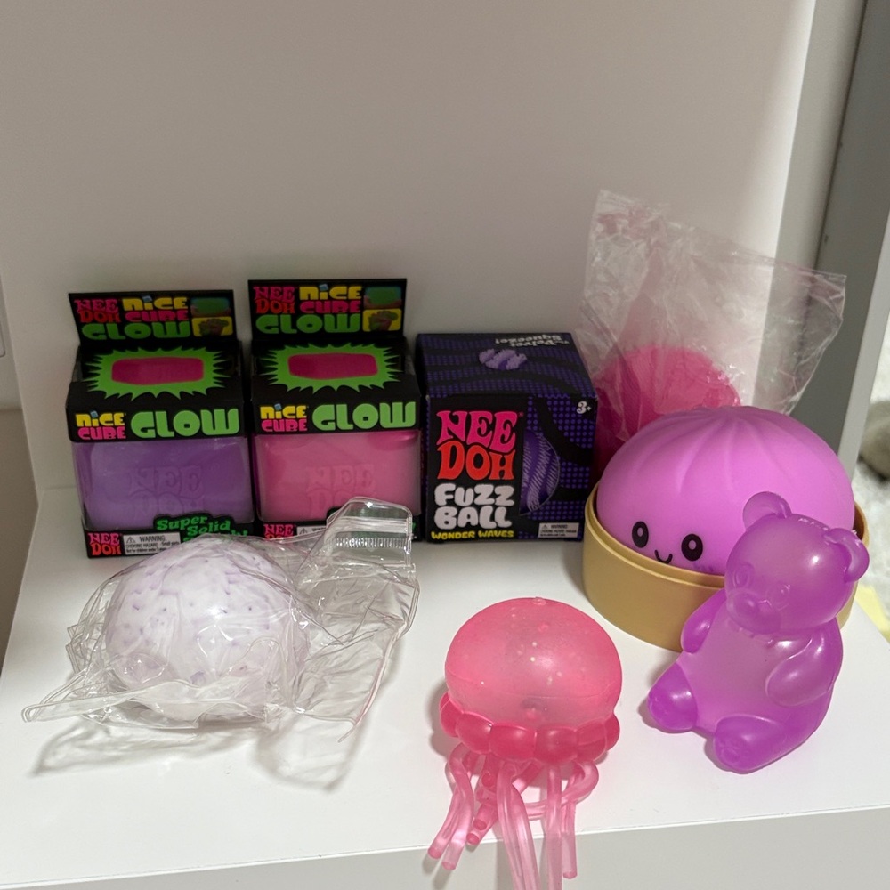 2Needoh Glow nice cube, fuzzball, dumpling, pink squish, jellyfish, bear